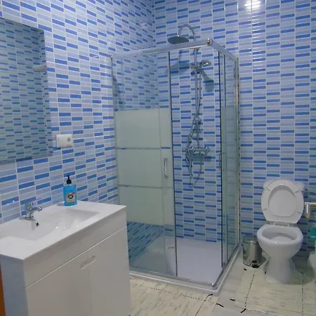 Marficas Hostel *